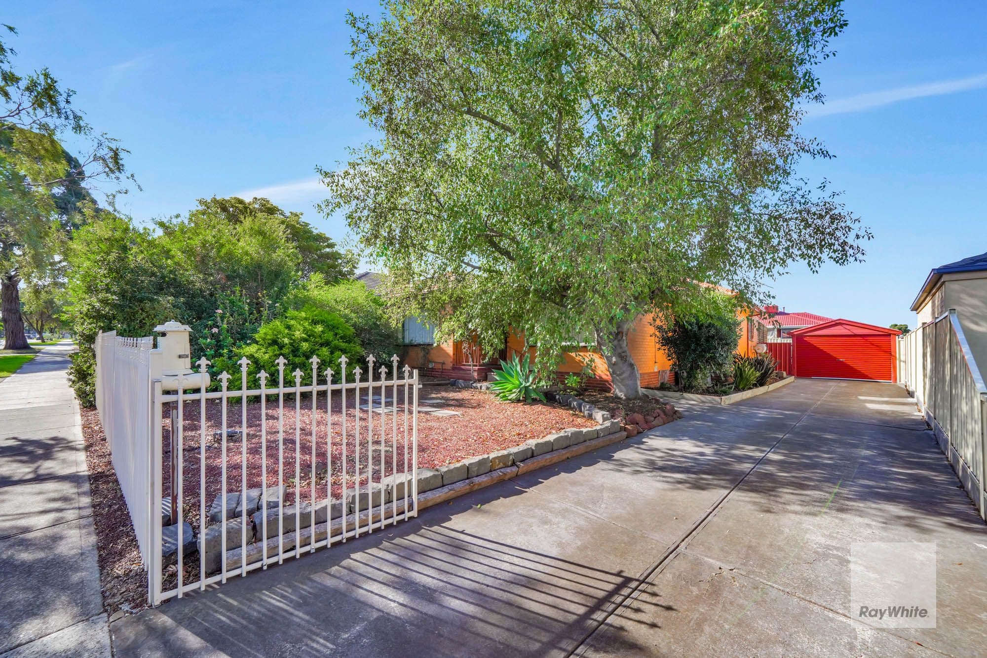 6 Tadstan Drive, Tullamarine VIC 3043, Tullamarine - Image 1