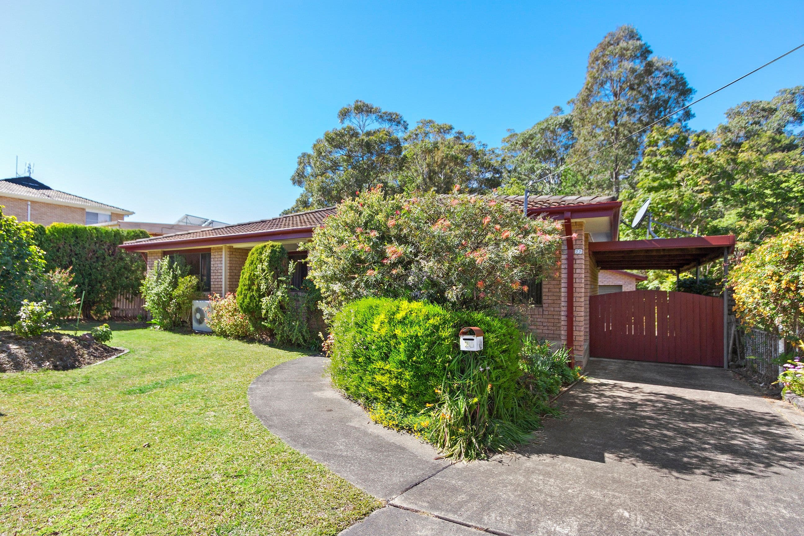 25 Cook Avenue, Surf Beach - Image 1