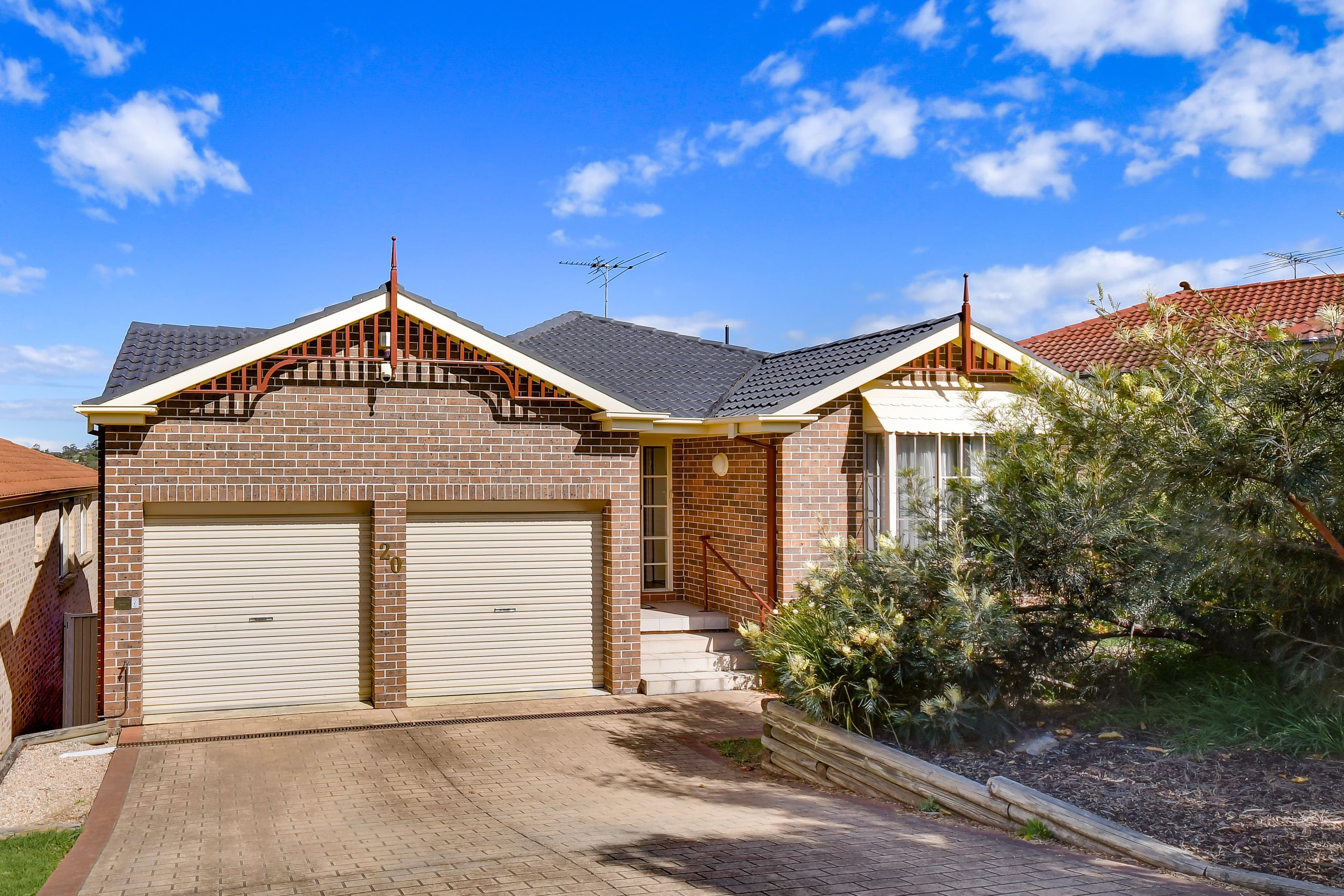 20 Hannam Place, Englorie Park - Image 1
