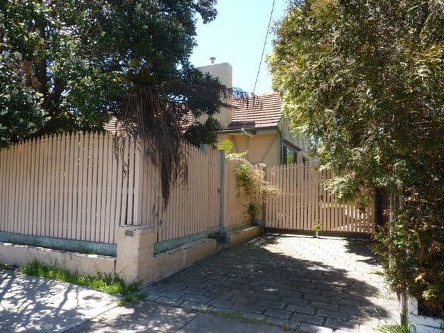 16 Campbell Street, FRANKSTON VIC 3199, Frankston - Image 1