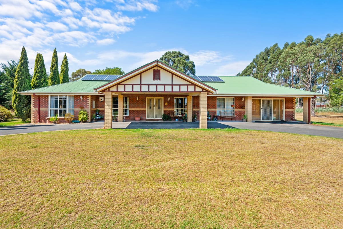 100 Latrobe Road, Morwell VIC 3840, Morwell - Image 1