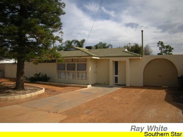 34 O'Sullivan Drive, CAMILLO WA 6111, Camillo - Image 1