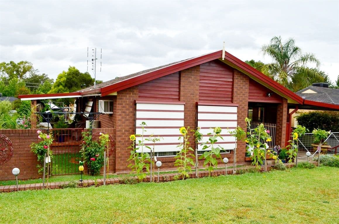 6 Gadara Place, Tumut - Image 1