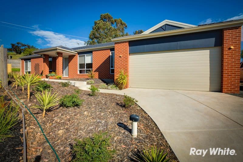 8 Penarie Place, PAKENHAM VIC 3810, Pakenham - Image 1