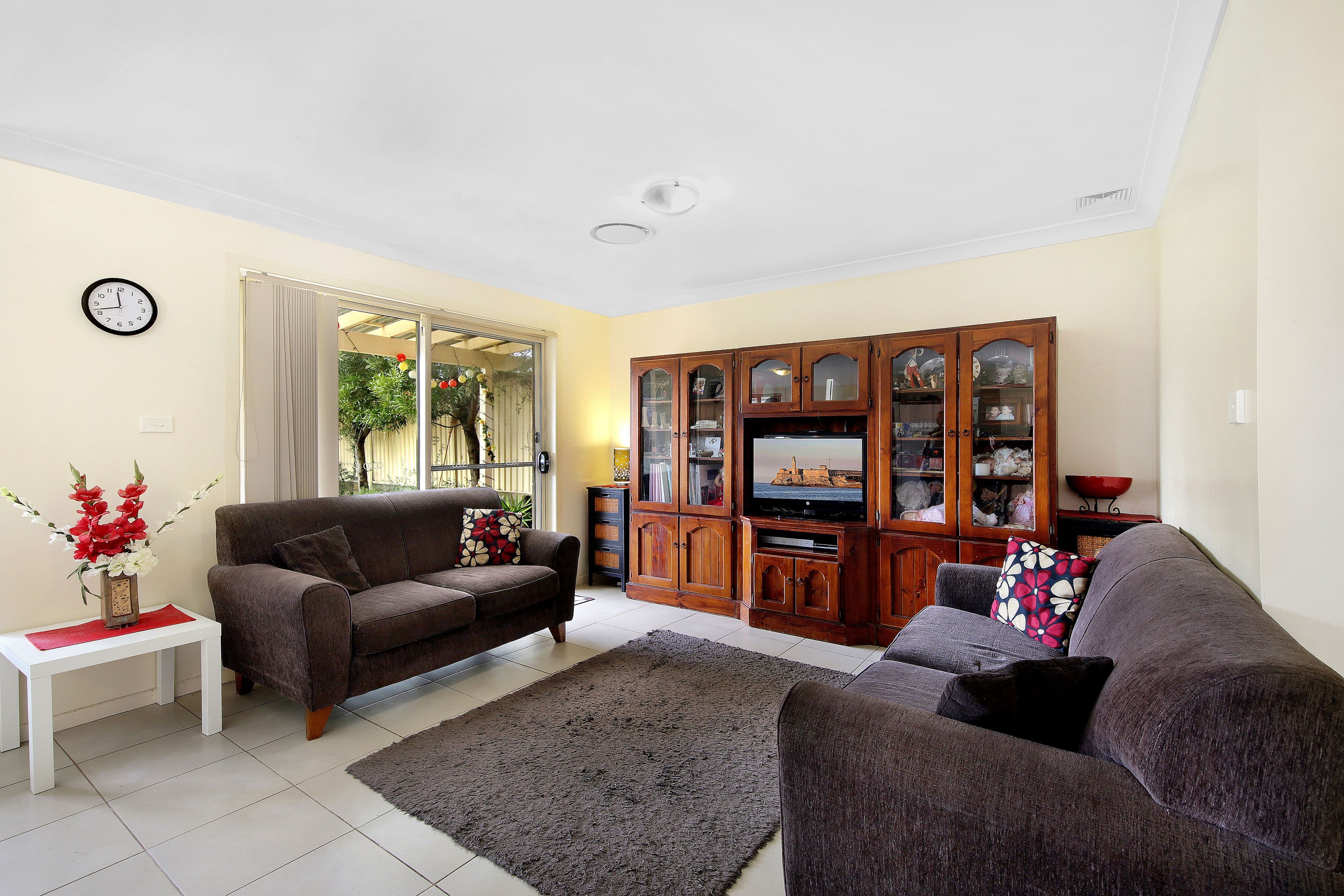 8 Vaucluse Place, Glen Alpine - Image 1