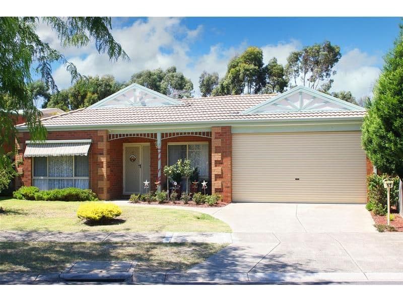 17 Josef Avenue, BUNDOORA VIC 3083, Bundoora - Image 1