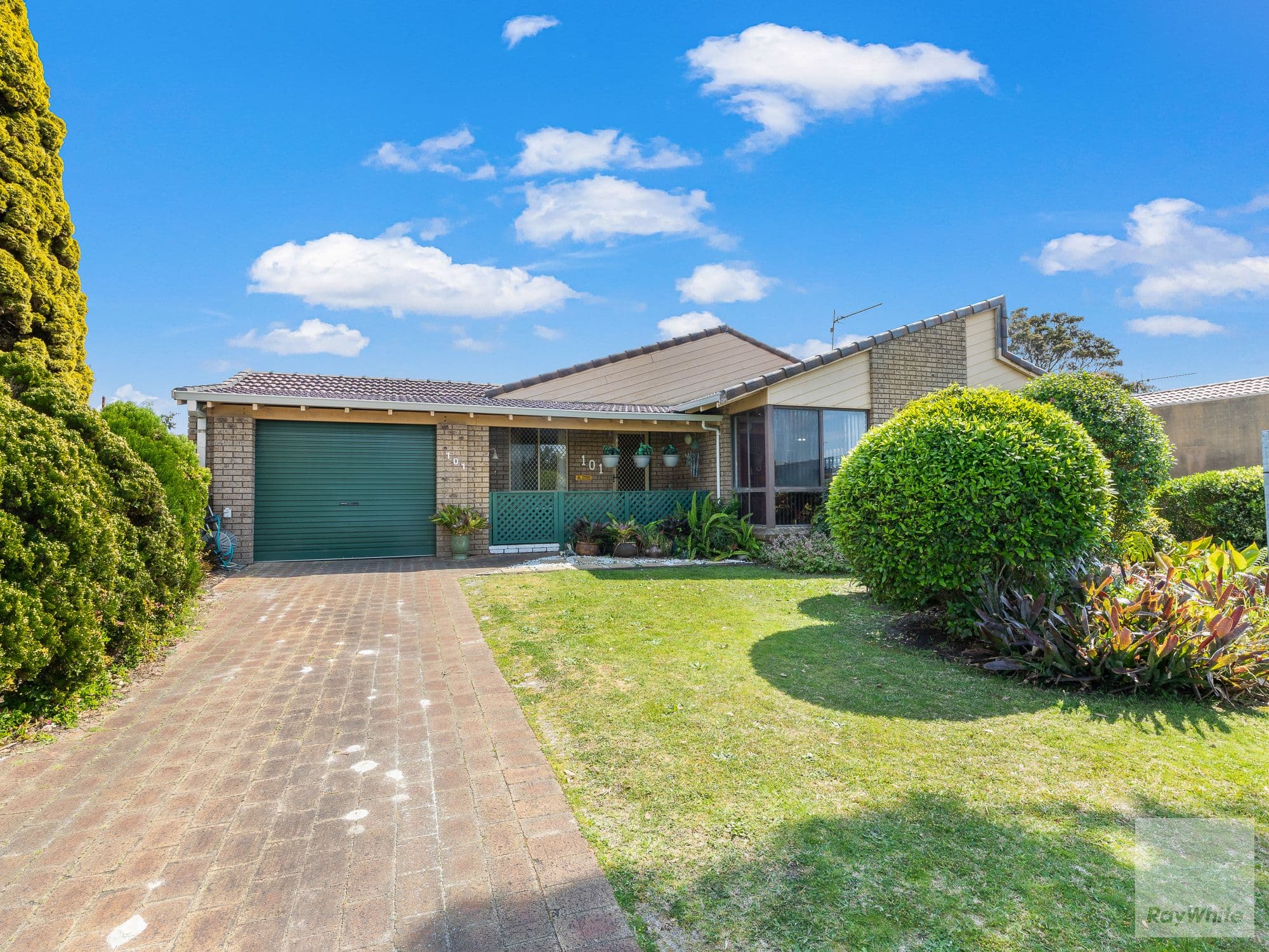 101 Le Grande Avenue, Orana WA 6330, Orana - Image 1