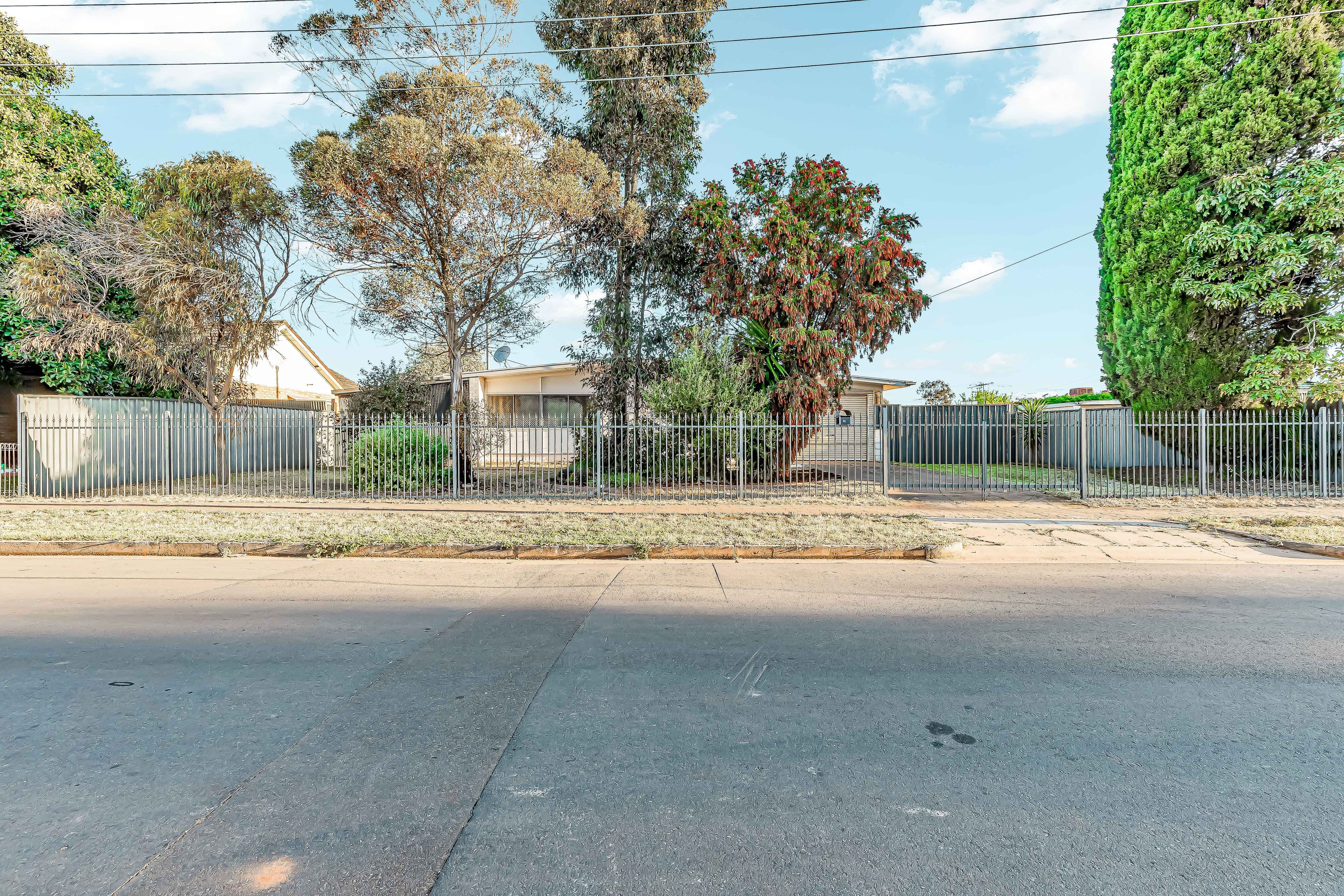 31 Buchanan Road, Smithfield Plains SA 5114, Smithfield Plains - Image 1