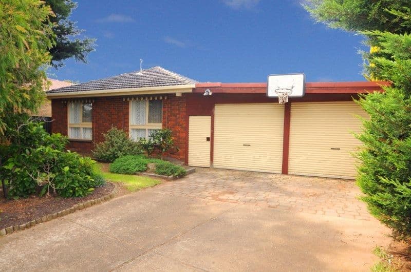 5 Gundaroo Square, WERRIBEE VIC 3030, Werribee - Image 1