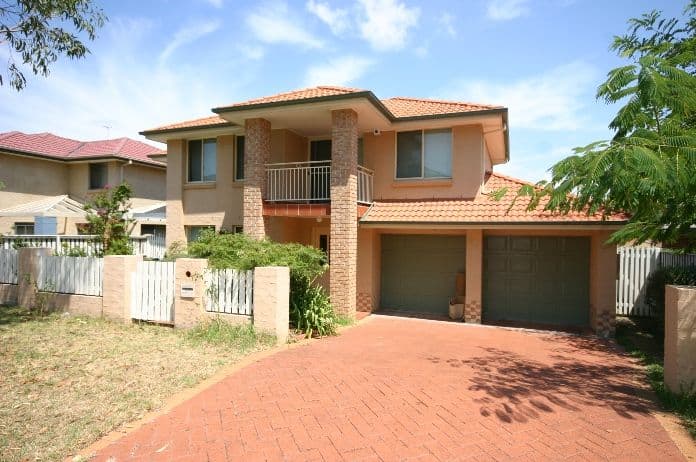 42 Link Circuit, MENAI NSW 2234, Menai - Image 1