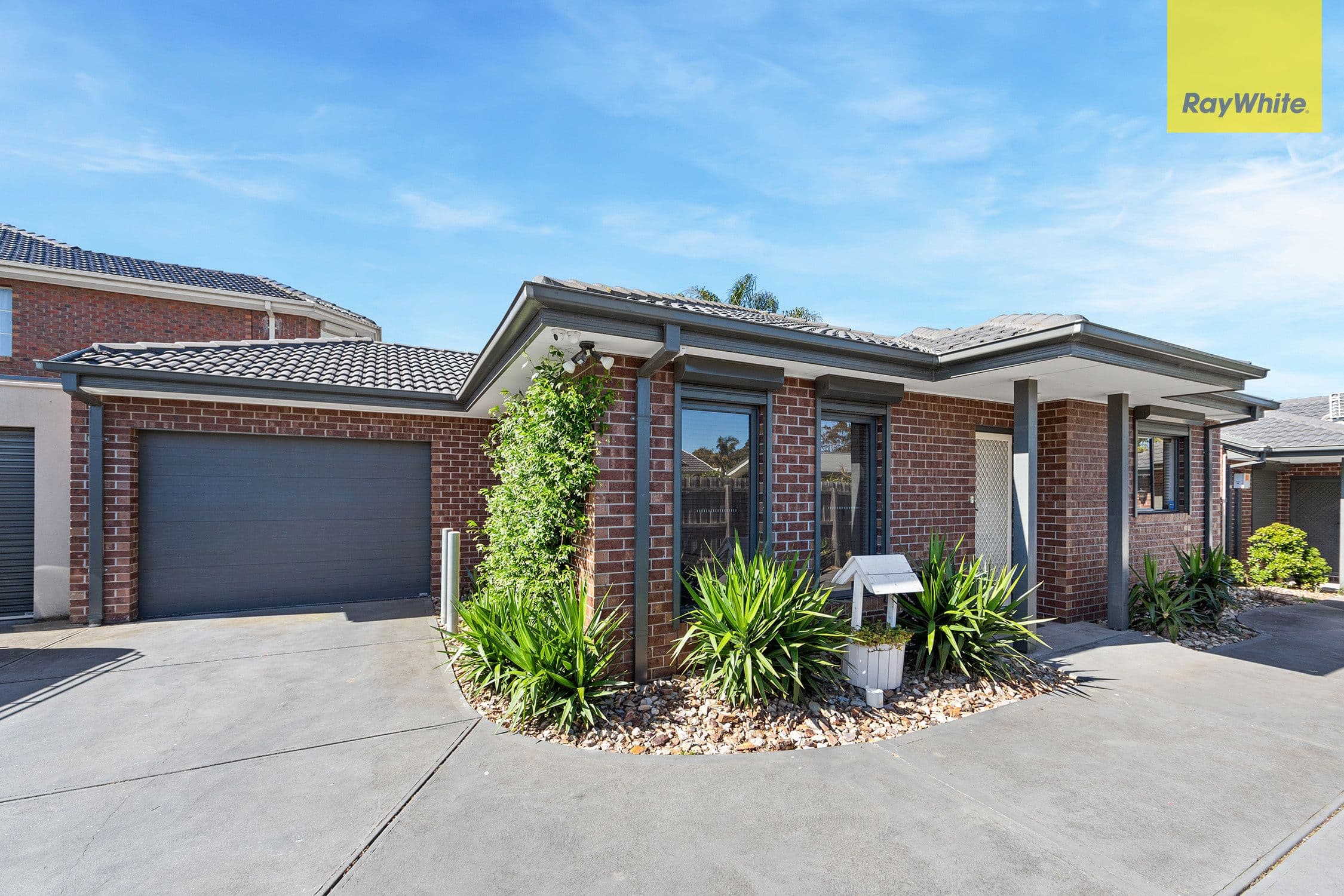 18 Honey Grove, St Albans VIC 3021, St Albans - Image 1
