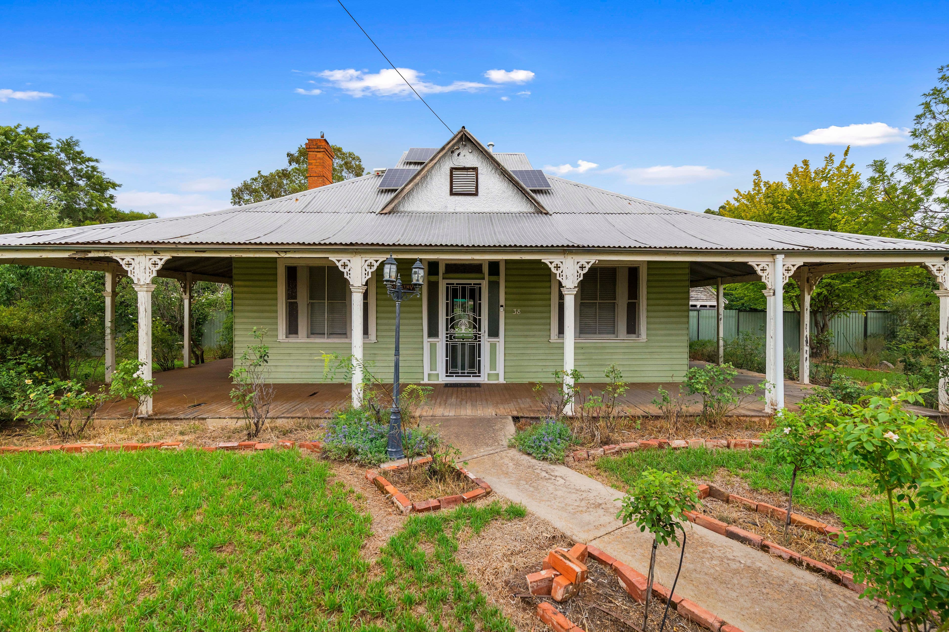 38 Menangle Street, Ganmain NSW 2702, Ganmain - Image 1