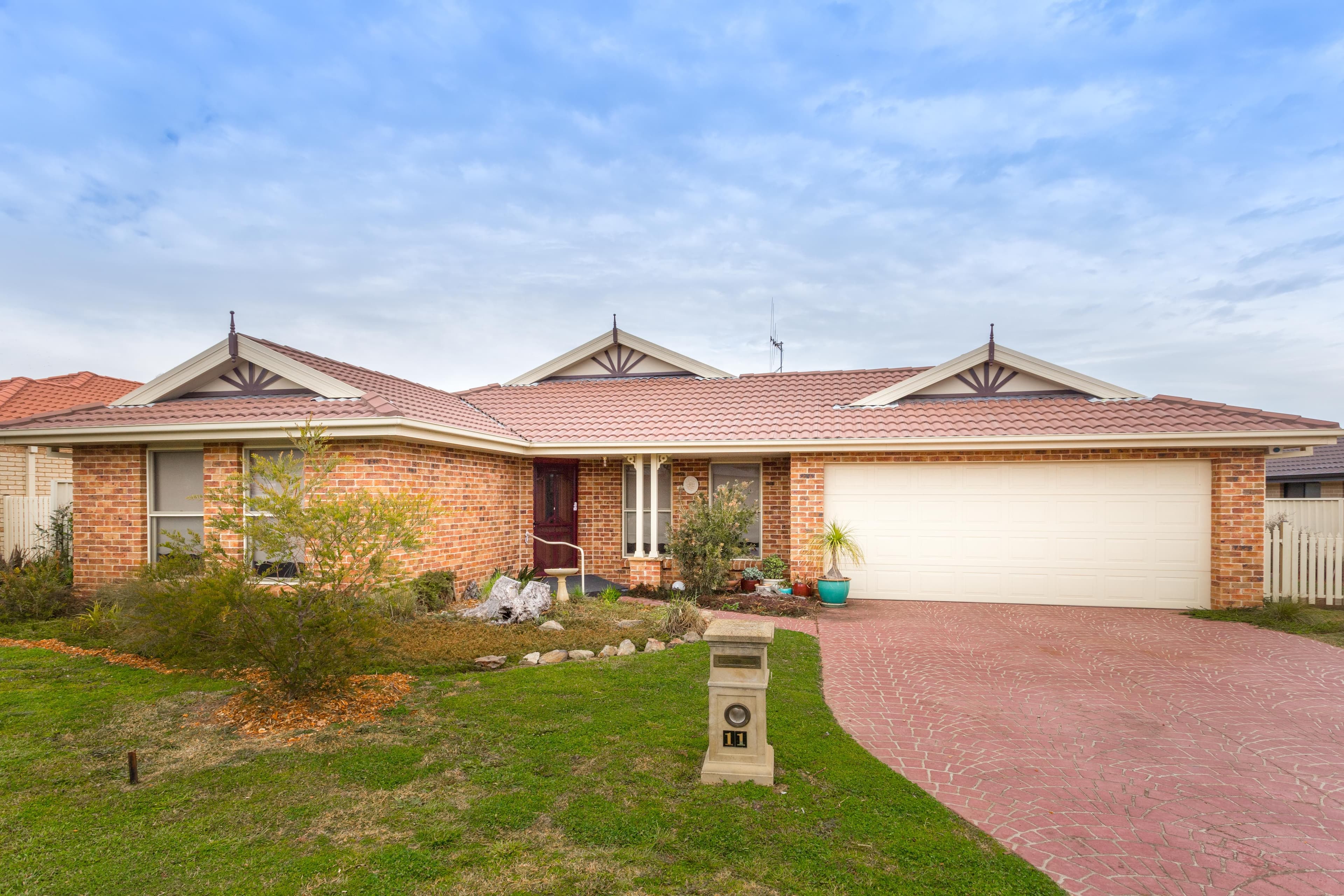 11 Brooklands Drive, Orange - Image 1