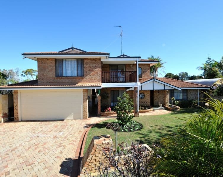 61 Mahogany Drive, HALLS HEAD WA 6210, Halls Head - Image 1