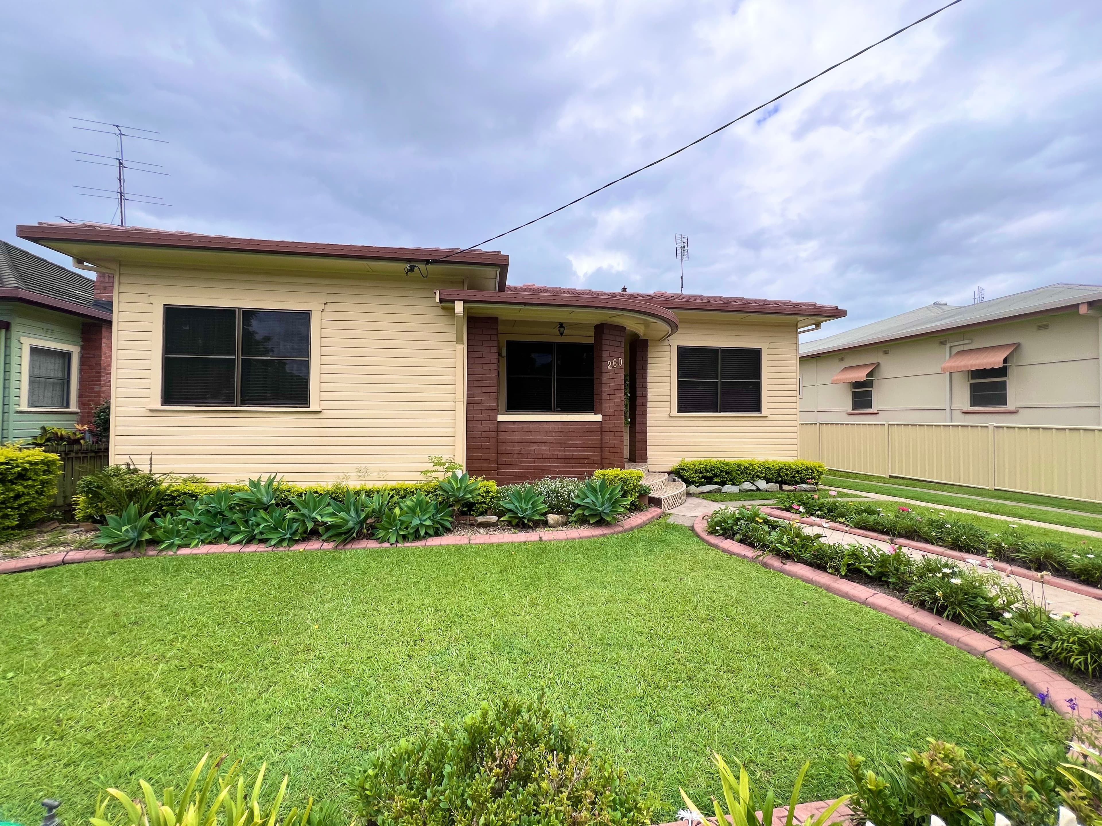 260 Bacon Street, Grafton NSW 2460, Grafton - Image 1