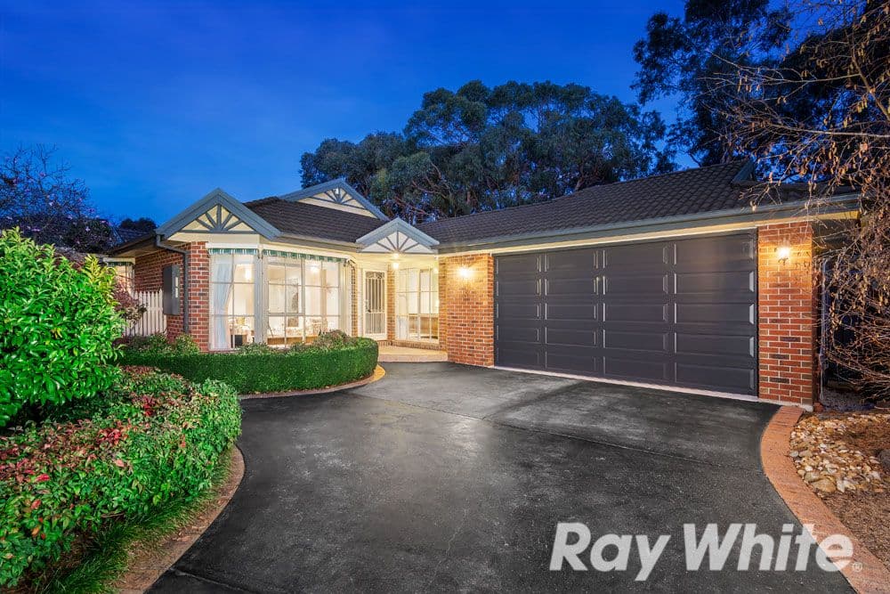 8 Woodview Place, Knoxfield VIC 3180, Knoxfield - Image 1