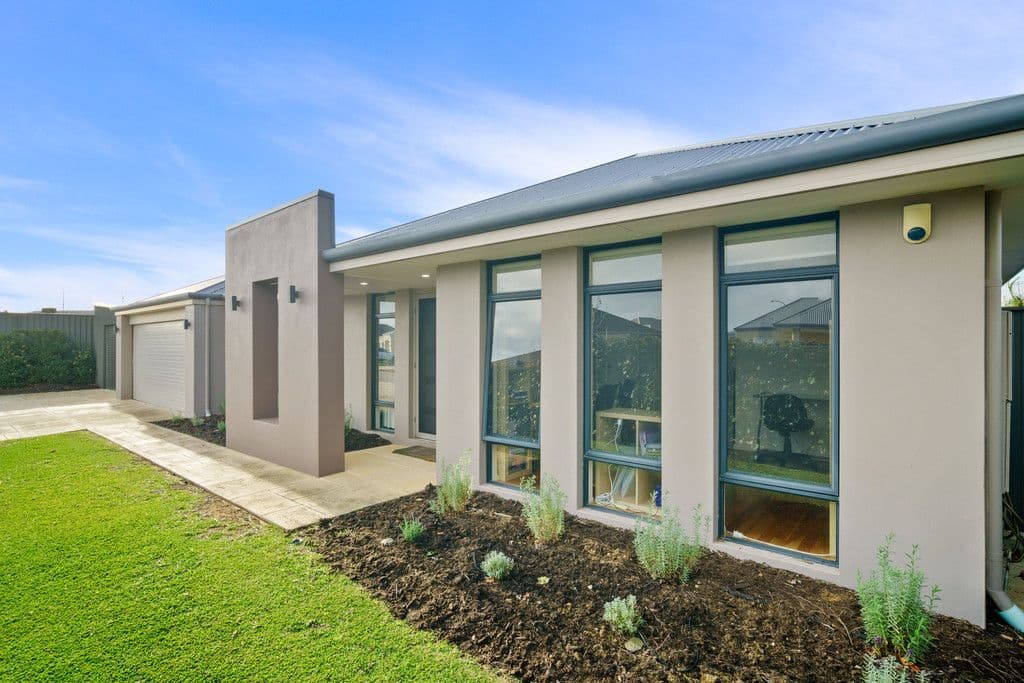 20 Brammall Bend, Aveley WA 6069, Aveley - Image 1