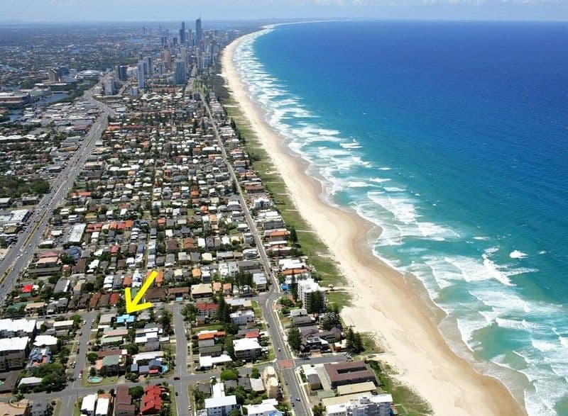 26 Seashell Avenue, MERMAID BEACH QLD 4218, Mermaid Beach - Image 1