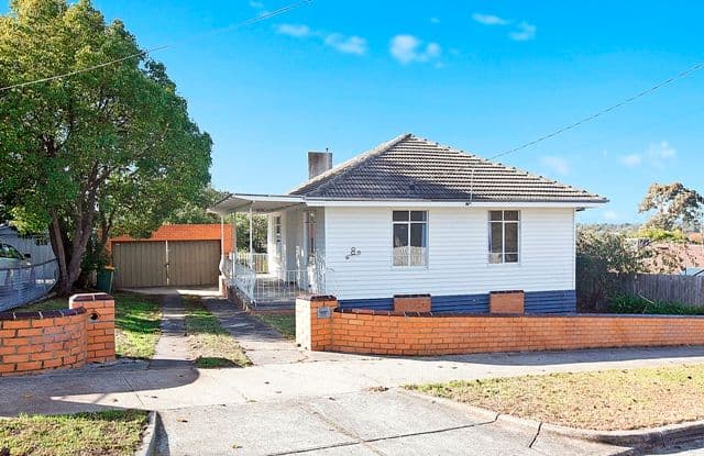8 Oulton Crescent, RESERVOIR VIC 3073, Reservoir - Image 1