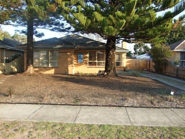 4 Coonara Avenue, SEAFORD VIC 3198, Seaford - Image 1