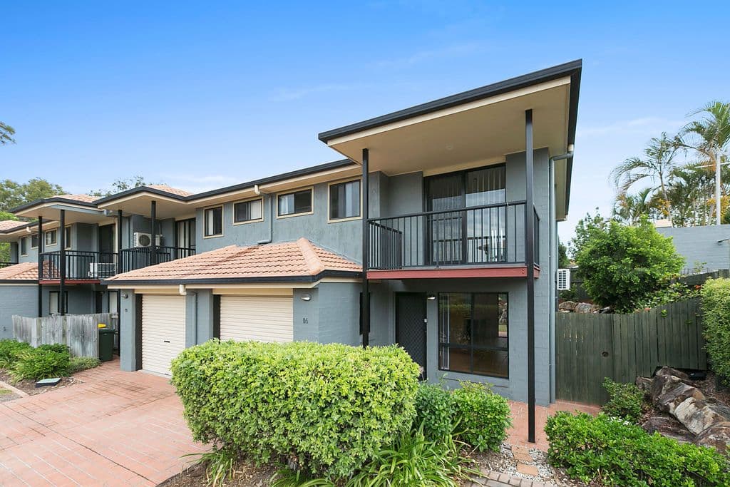 8 Buckingham Place, Eight Mile Plains QLD 4113, Eight Mile Plains - Image 1