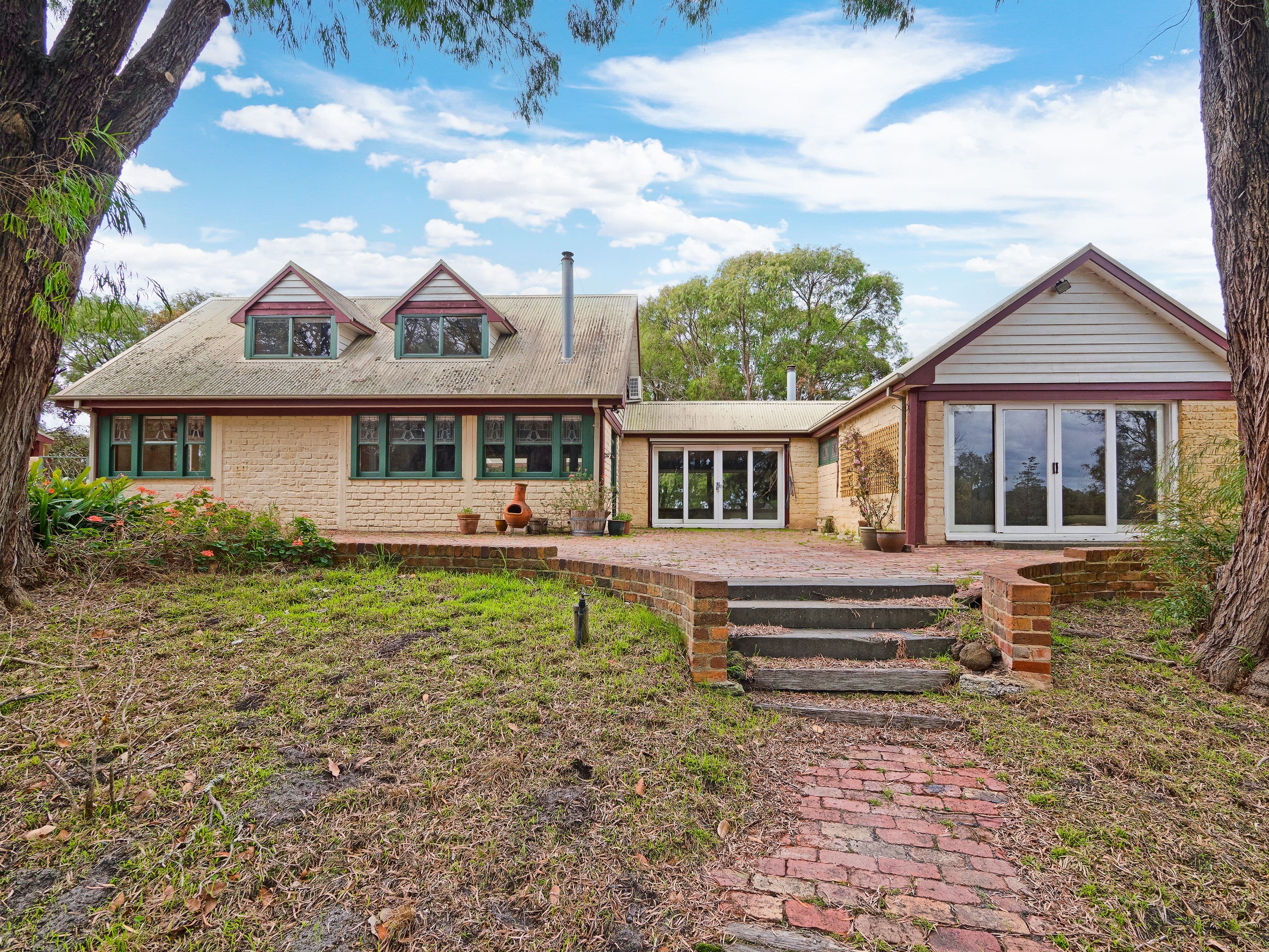 180 Browns Road, Cranbourne South VIC 3977, Cranbourne South - Image 1