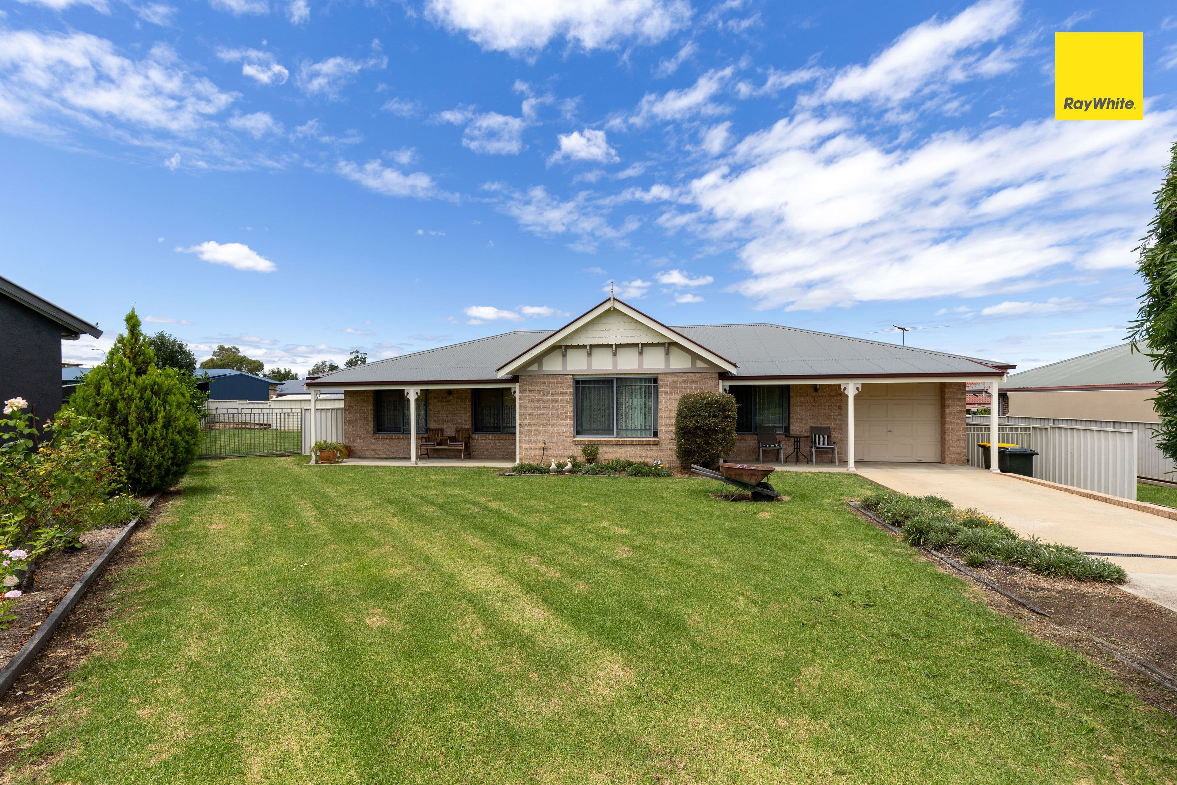 17 Deodara Drive, Inverell NSW 2360, Inverell - Image 1