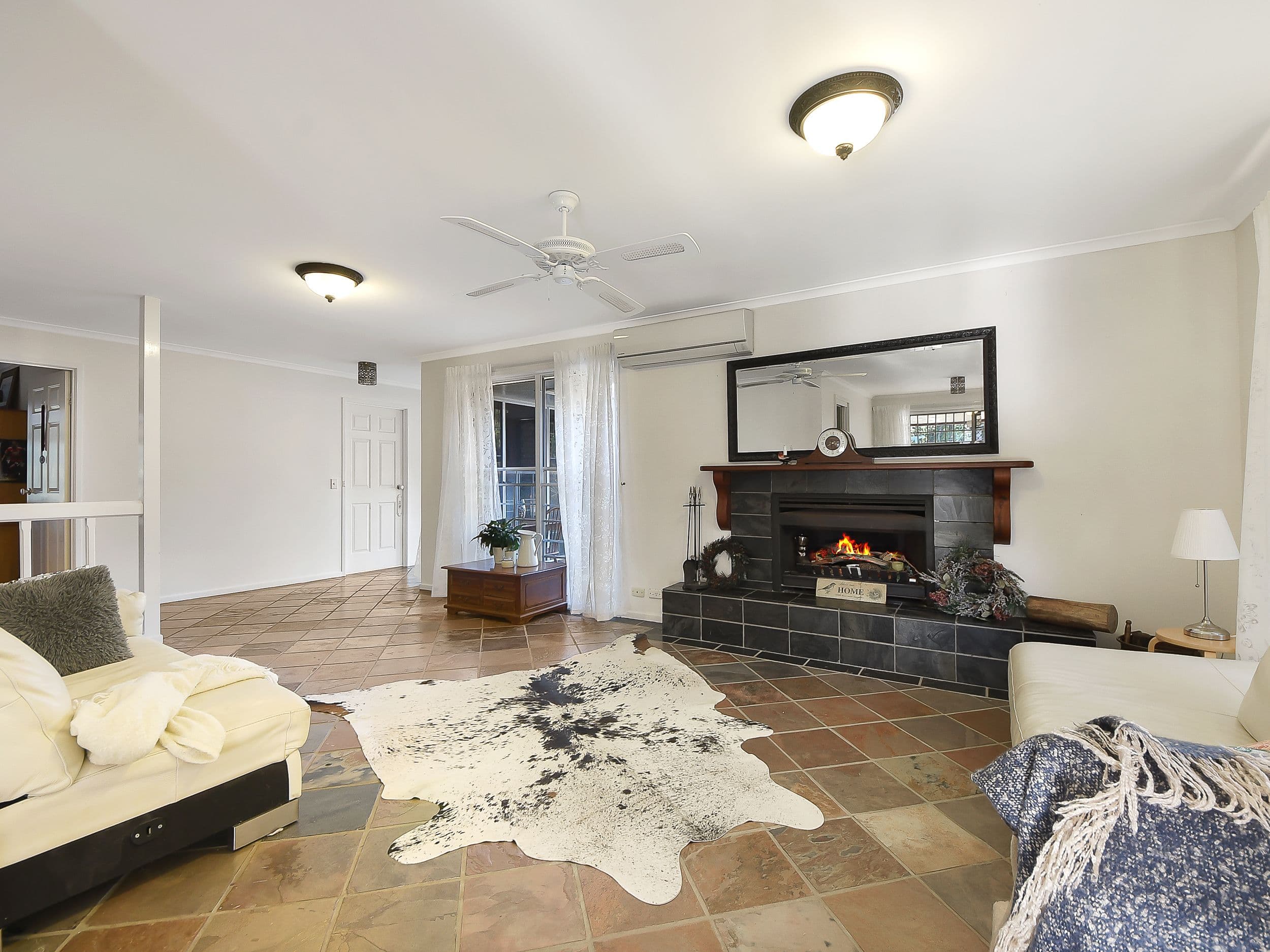 3 Hogan Court, Camp Mountain QLD 4520, Camp Mountain - Image 1