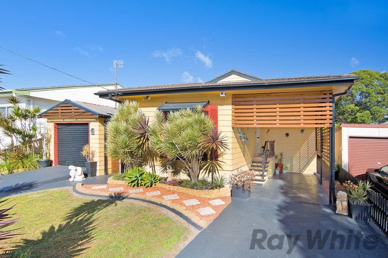 40 Manuka Parade, GOROKAN NSW 2263, Gorokan - Image 1