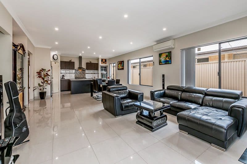 14 Hayeswater Circuit, Waikiki WA 6169, Waikiki - Image 1