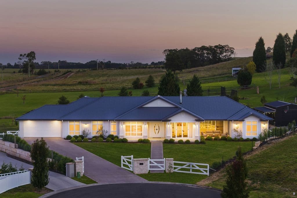 9 Meehan Place, Moss Vale - Image 1