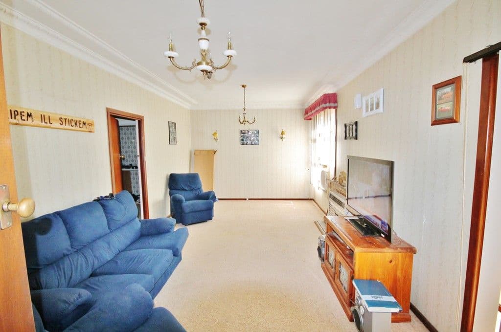 43 Blackett Avenue, Young NSW 2594, Young - Image 1