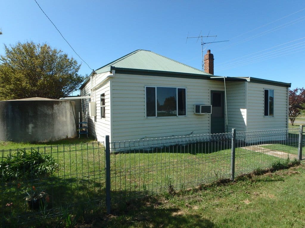 18 Talbot Street, Quandialla - Image 1