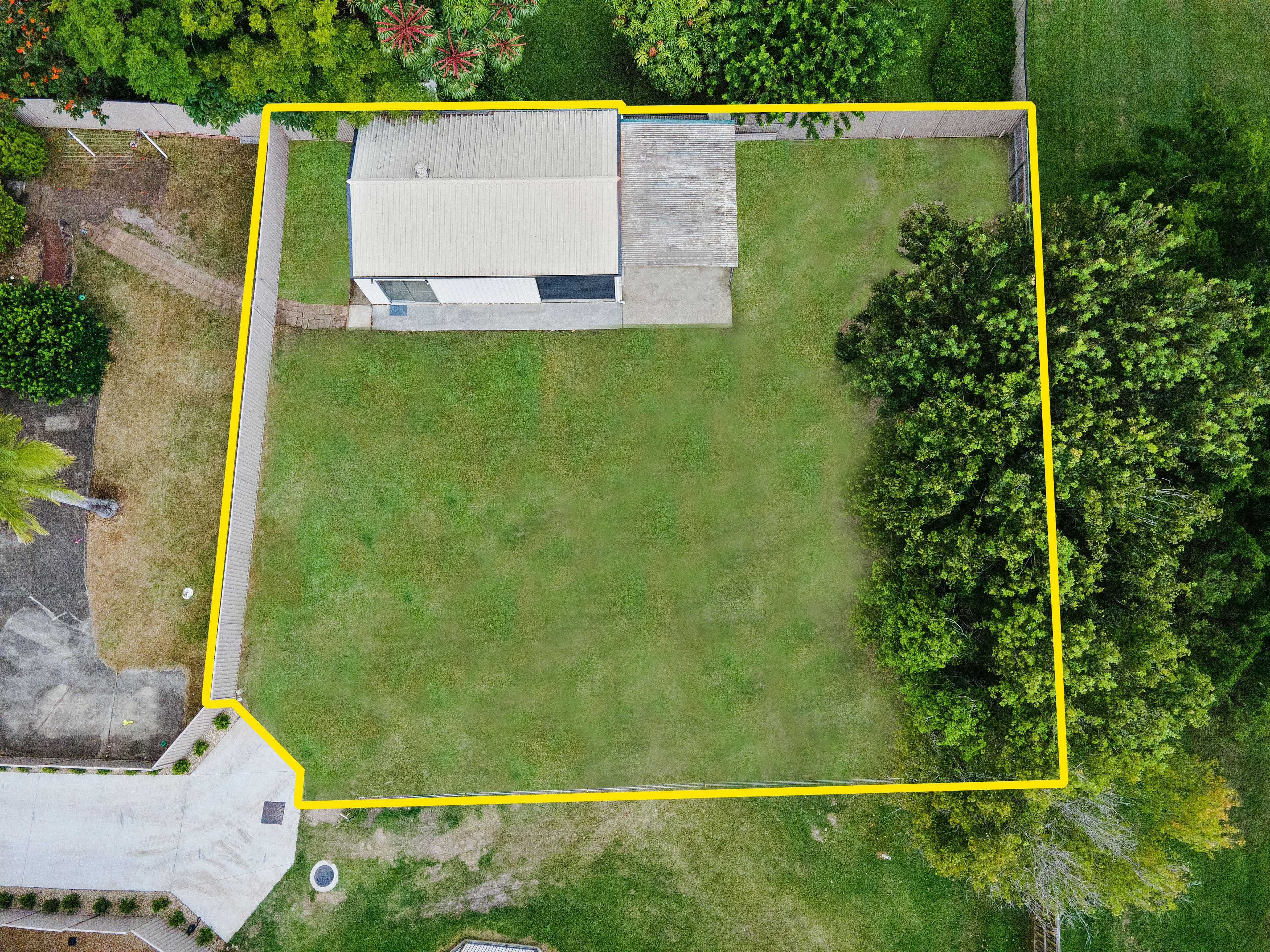 15 Alison Road, Carrara QLD 4211, Carrara - Image 1