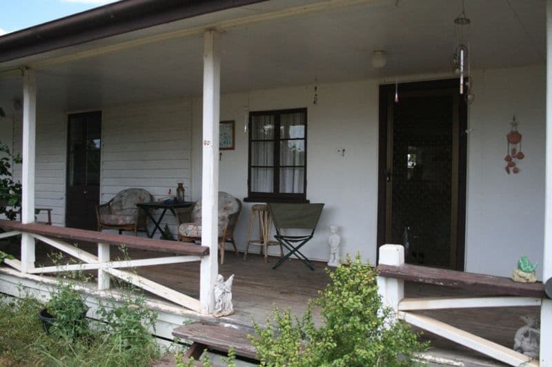 40 Bowen Street, ROMA QLD 4455, Roma - Image 1