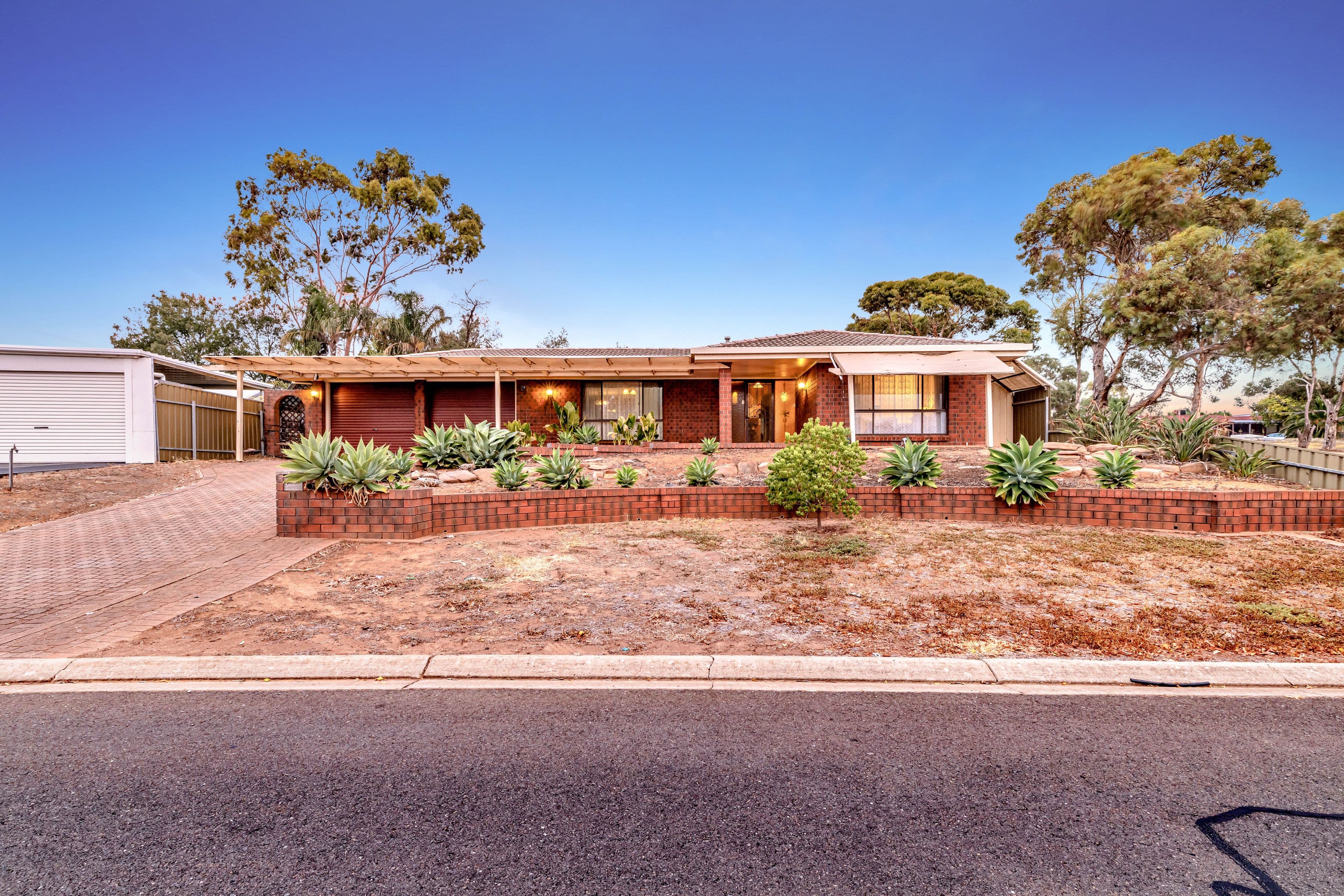 11 Karinga Avenue, Craigmore SA 5114, Craigmore - Image 1