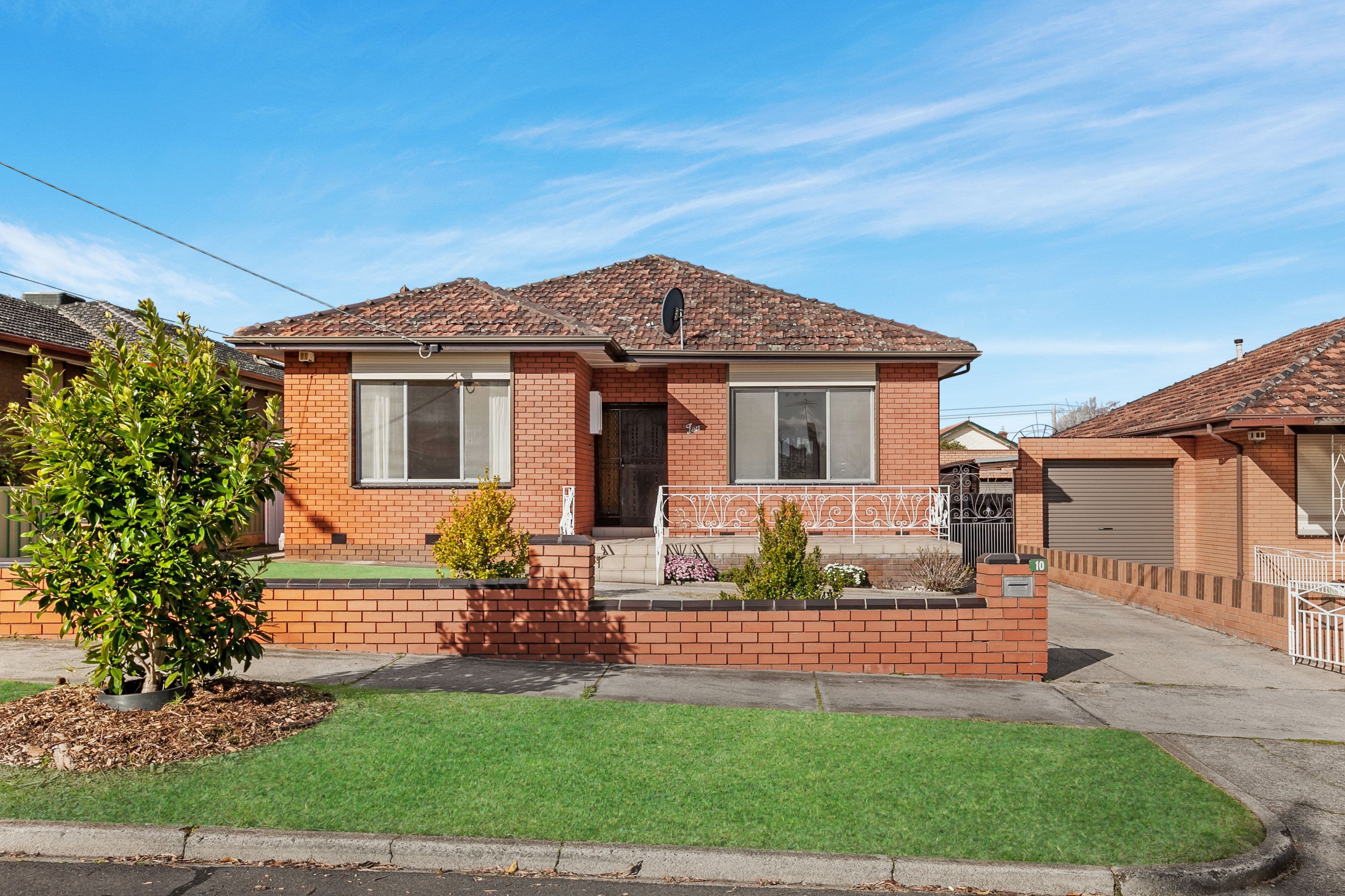 10 Grandview Road, Preston VIC 3072, Preston - Image 1