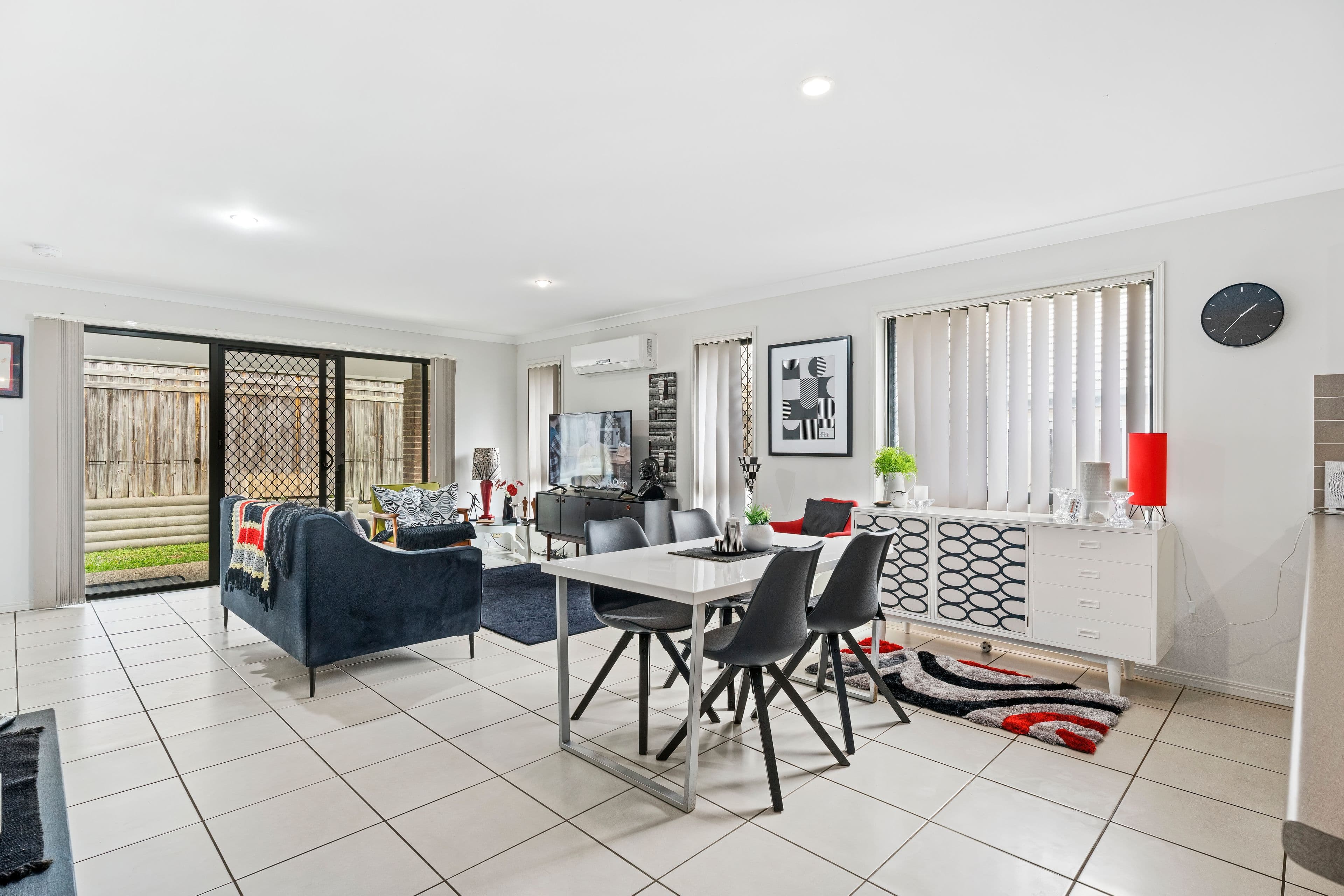 8 Pacific Place, Pacific Pines QLD 4211, Pacific Pines - Image 1