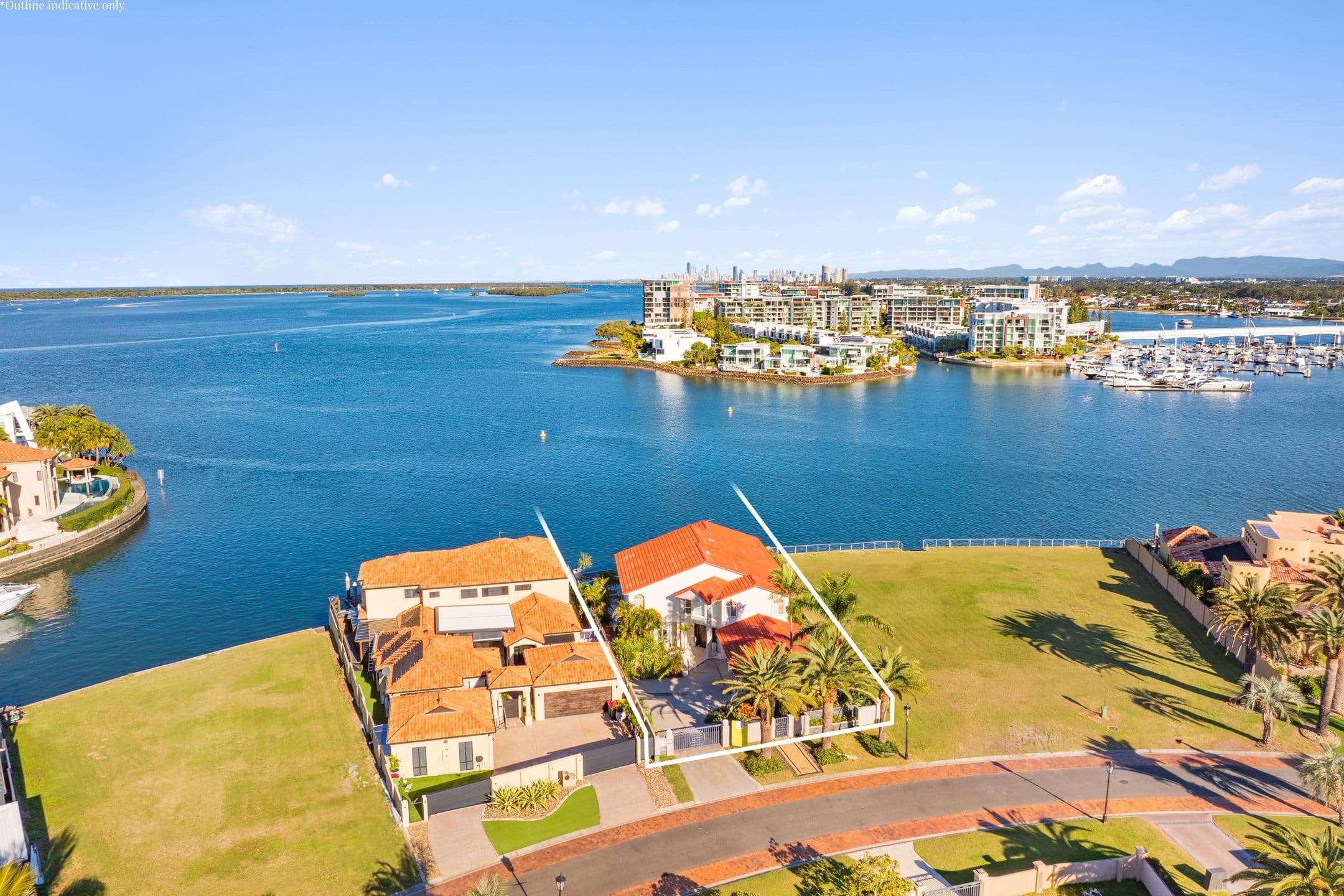 28 Brittanic Crescent, Sovereign Islands QLD 4216, Sovereign Islands - Image 1