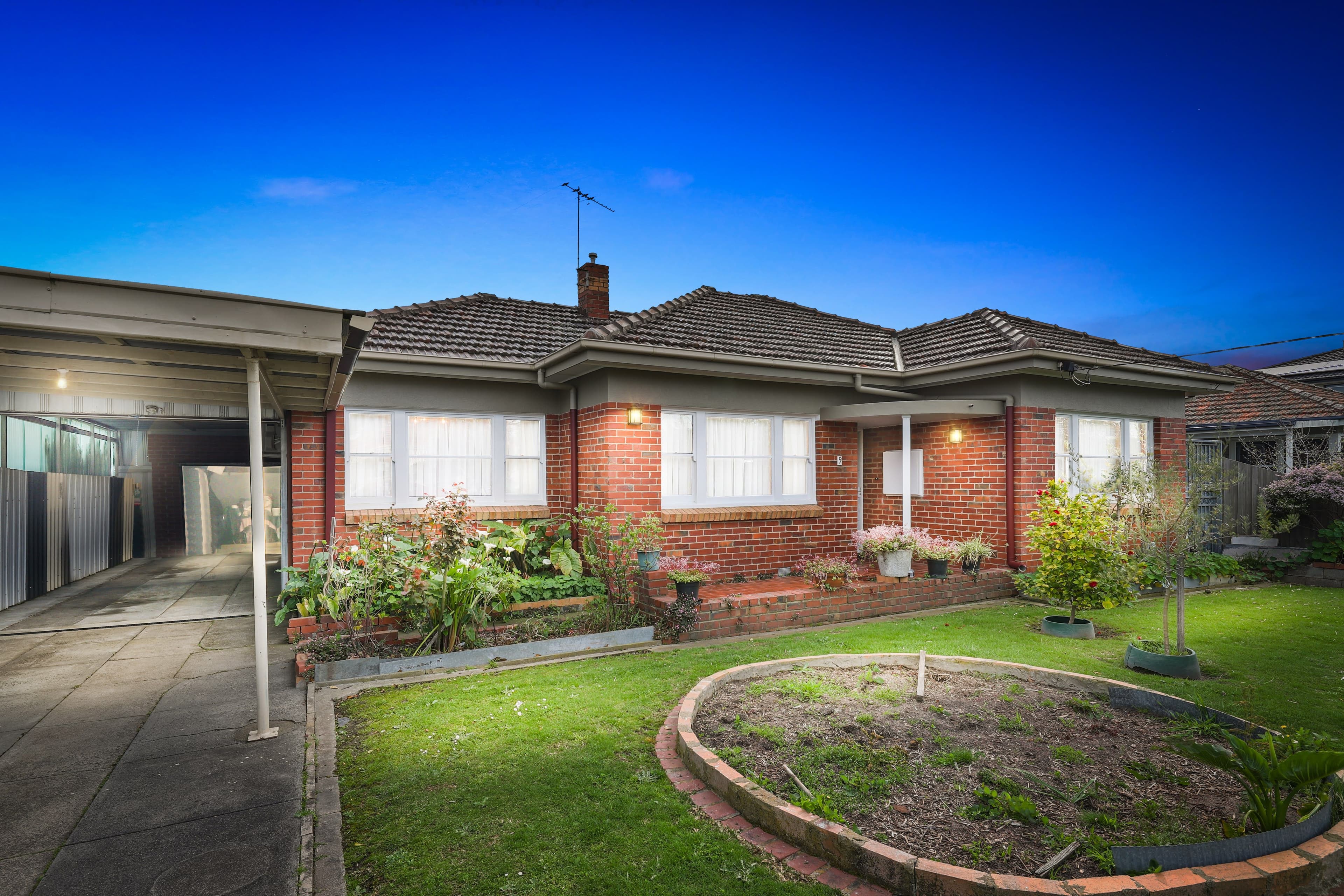 9 Loreen Street, Oakleigh South VIC 3167, Oakleigh South - Image 1