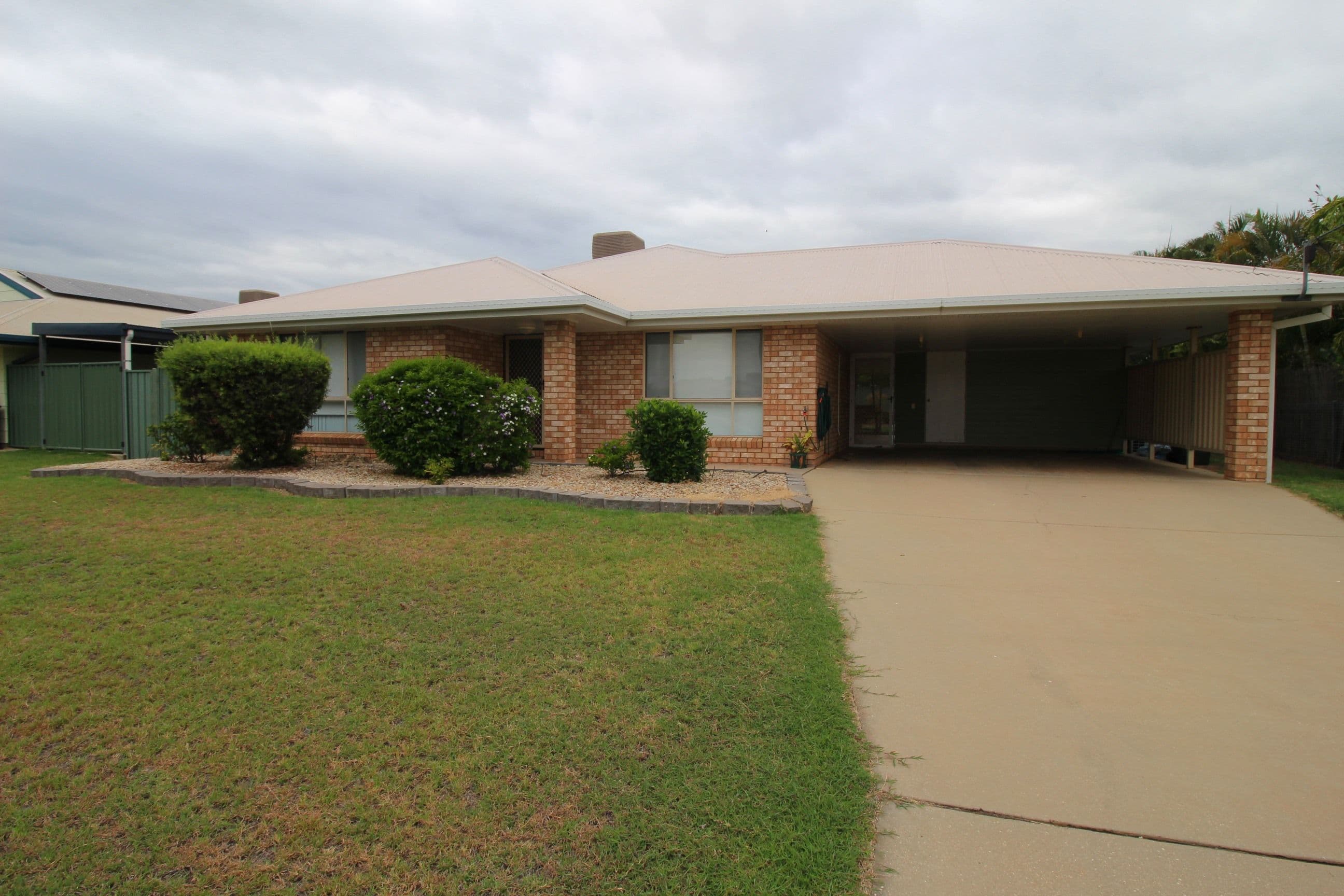 42 Cowan Crescent, Emerald QLD 4720, Emerald - Image 1