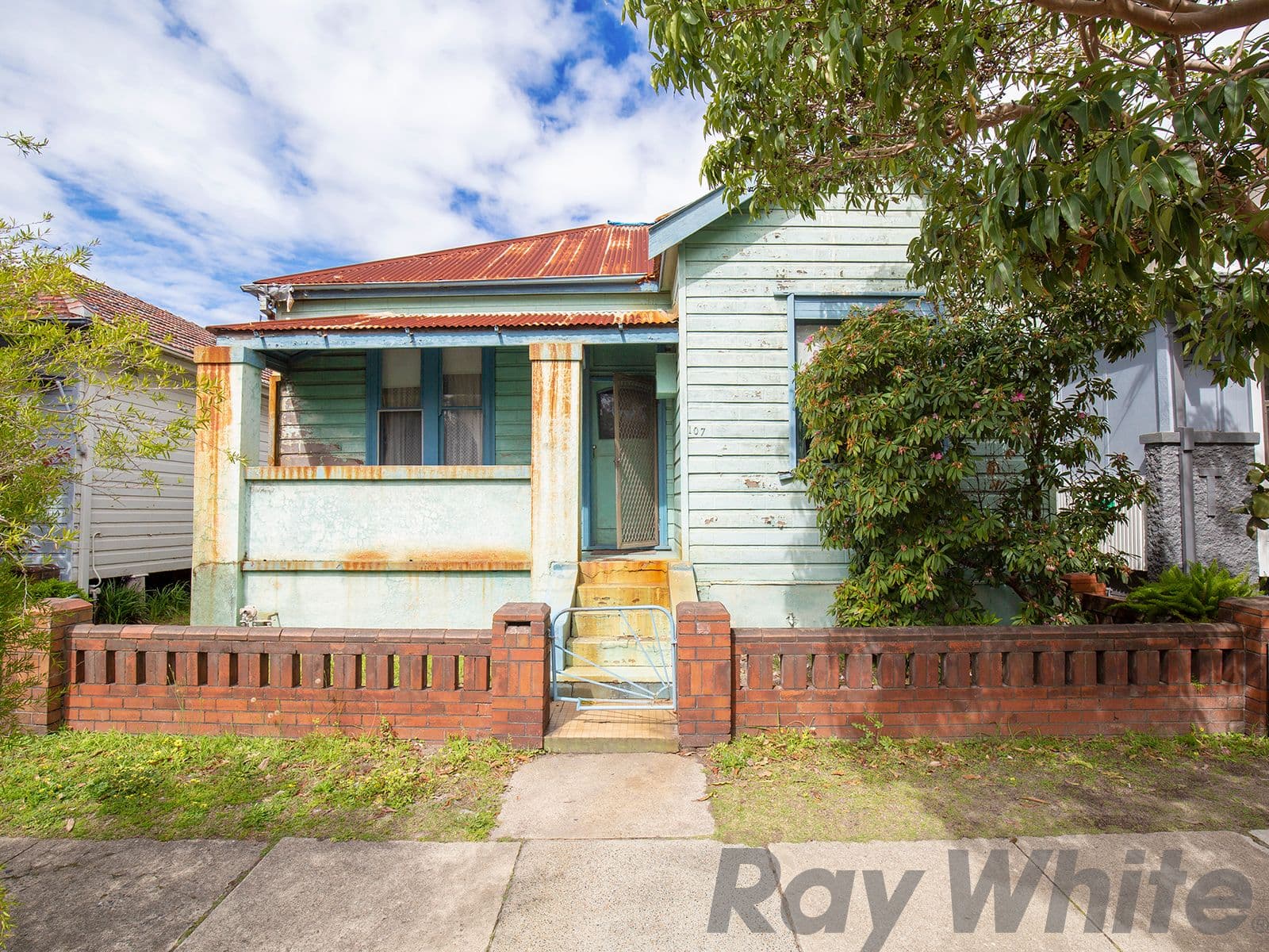 107 Lewis Street, Maryville - Image 1