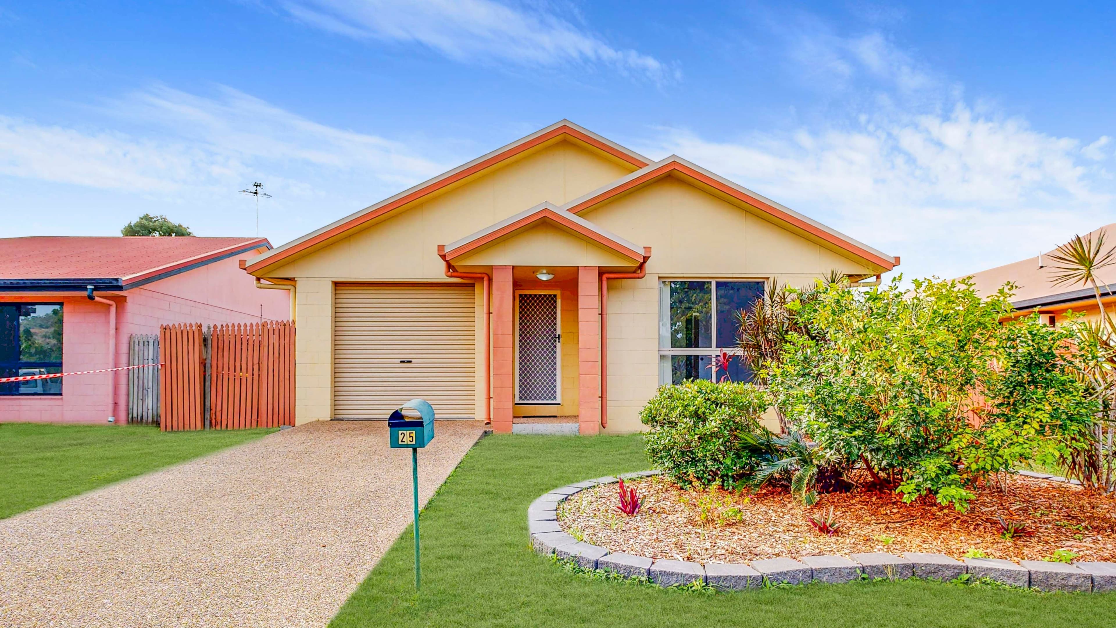 25 Saxby Crescent, Mount Louisa QLD 4814, Mount Louisa - Image 1