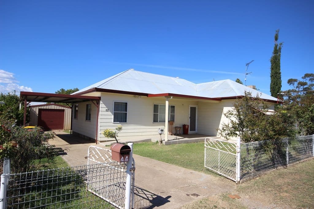 44 Diane Street, TAMWORTH NSW 2340, South Tamworth - Image 1