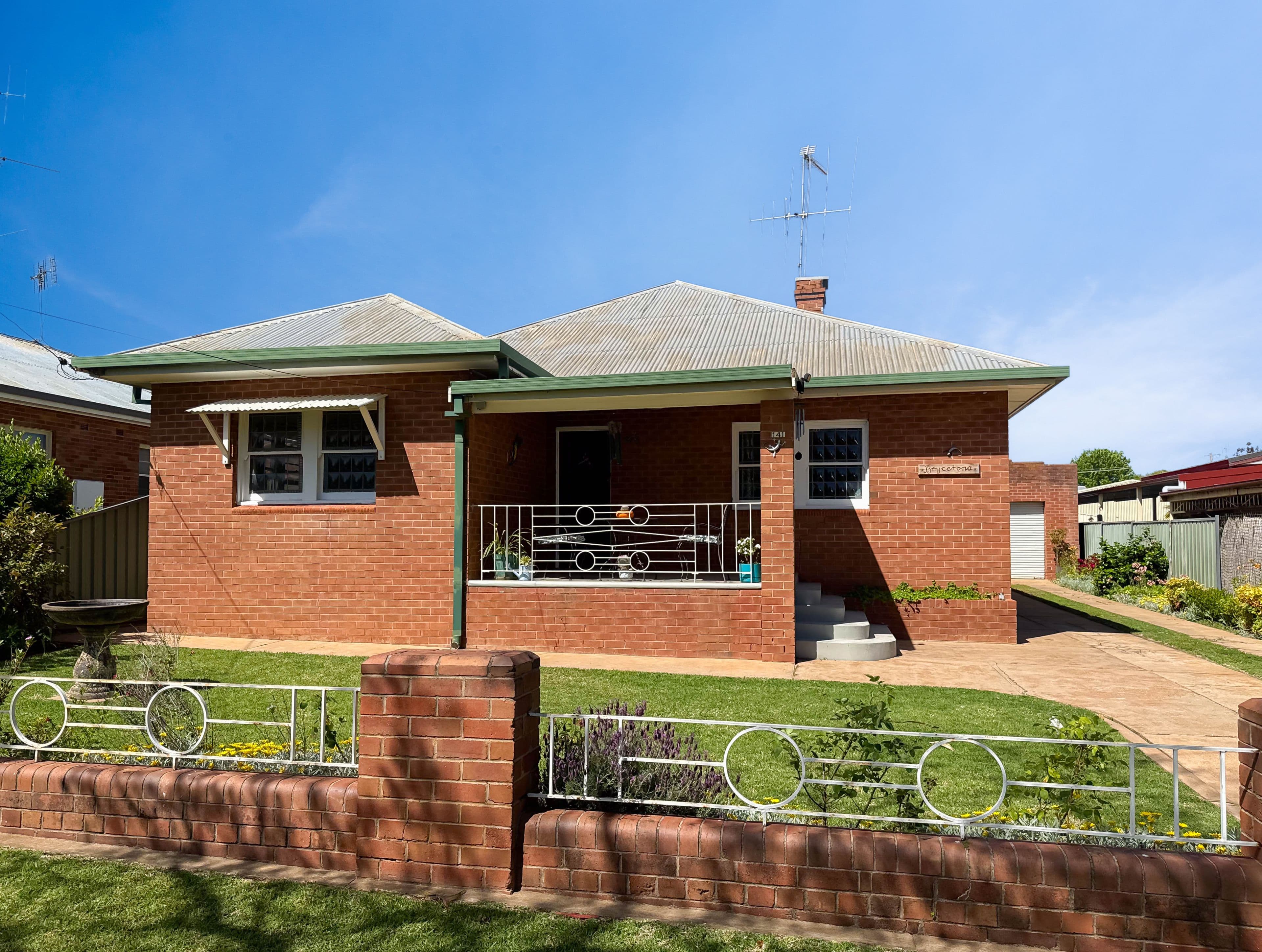 141 Currajong Street, Parkes NSW 2870, Parkes - Image 1
