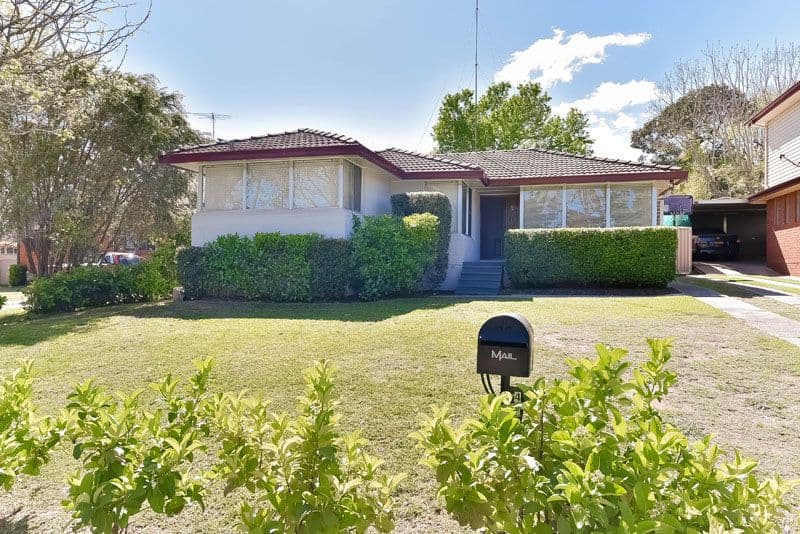 47 Engesta Avenue, Camden - Image 1