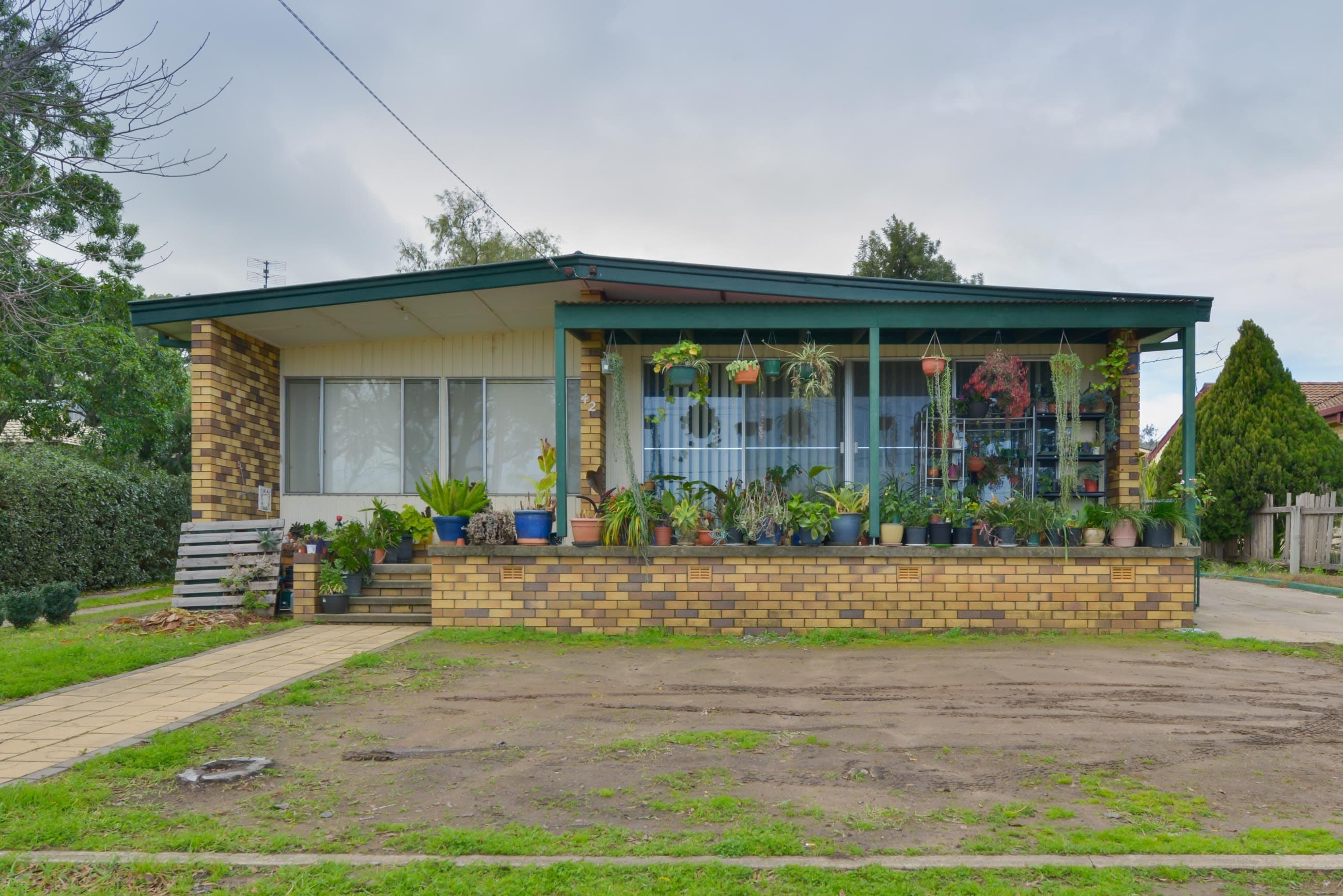 42 Manilla Road, Tamworth NSW 2340, Tamworth - Image 1