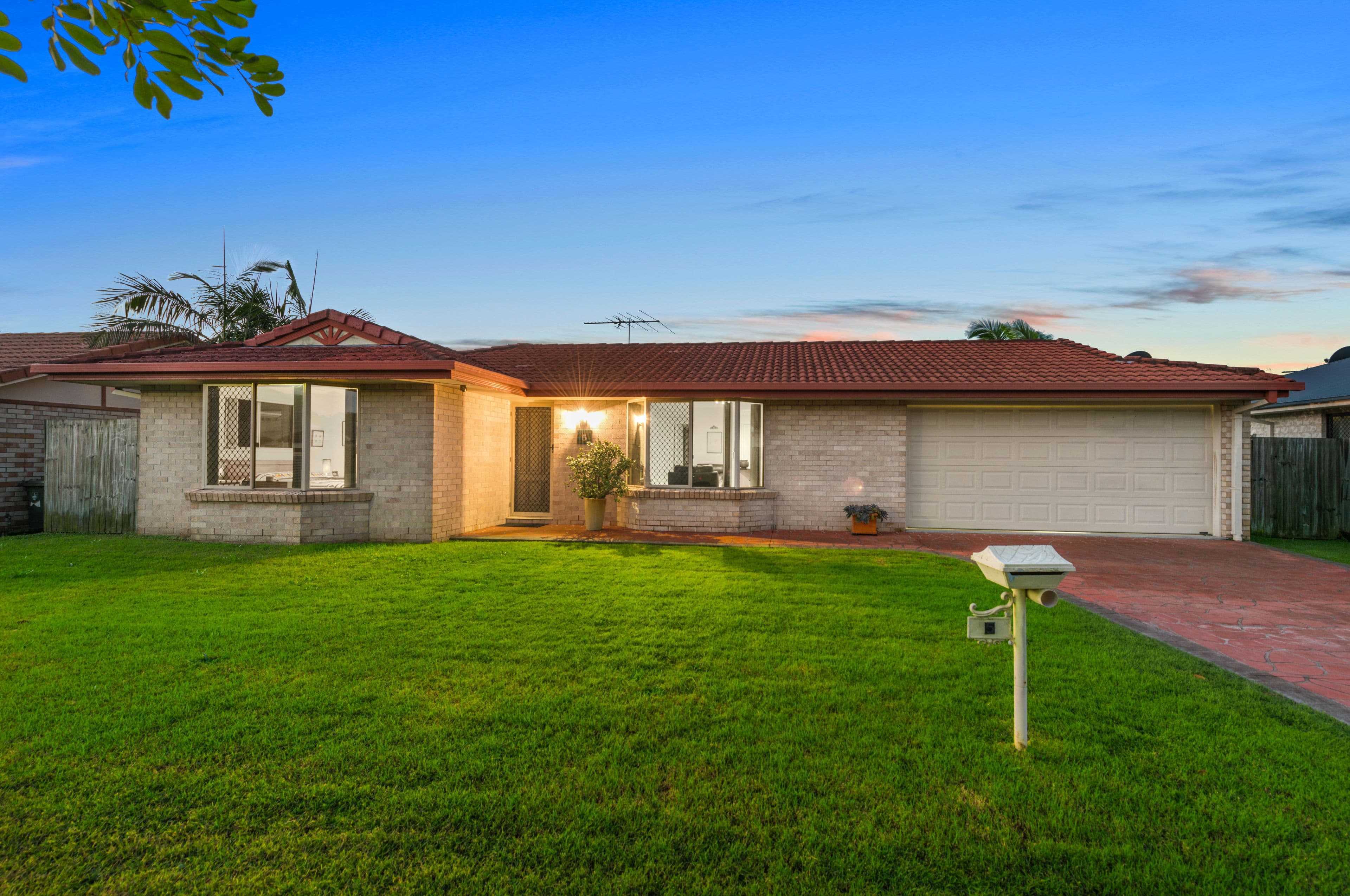 5 Westaway Place, Wynnum West QLD 4178, Wynnum West - Image 1