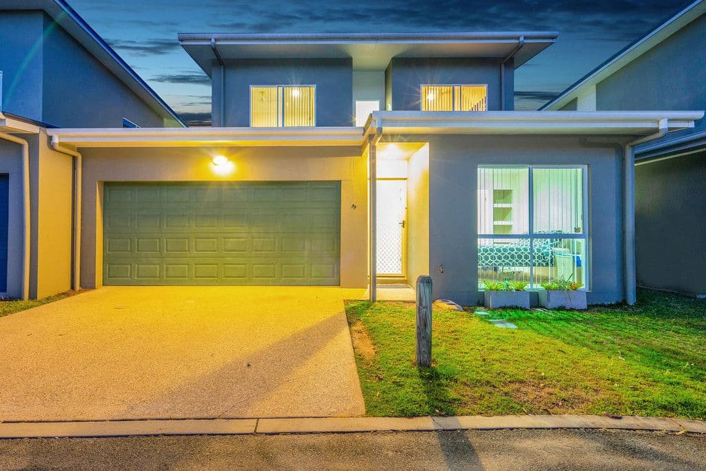 1 Sauvignon Parade, Upper Coomera QLD 4209, Upper Coomera - Image 1