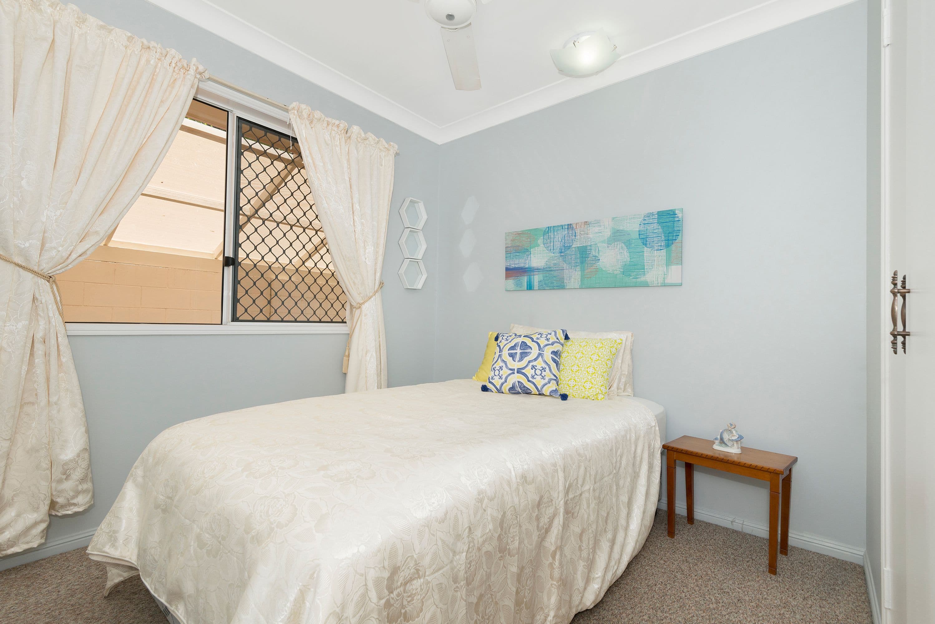 60 Lindsay Street, Rosslea QLD 4812, Rosslea - Image 1
